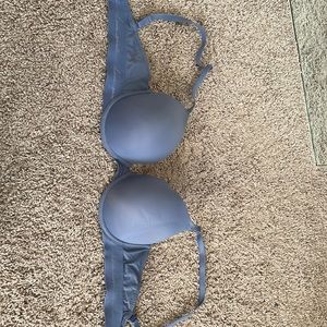 Victoria’s Secret 36D push-up bra